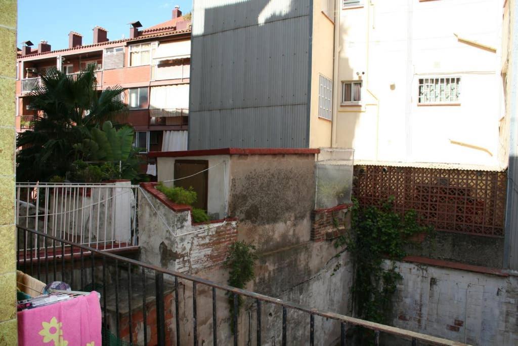 Rustic 2 Bedroom Poble Sec Lejlighed *